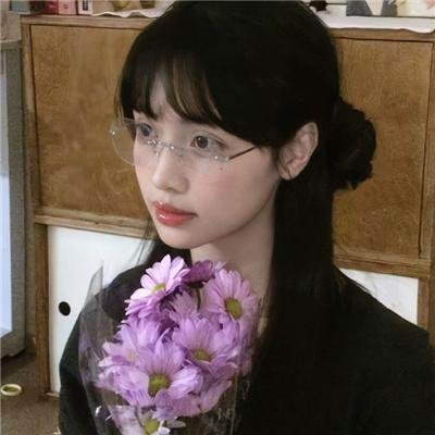 经常请吃饭的理事大人